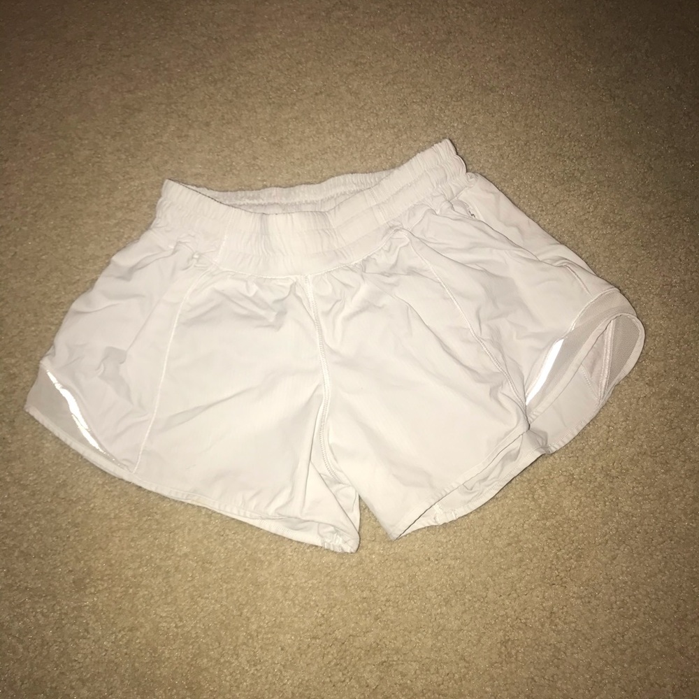 Lululemon Hotty Hot Shot 4”